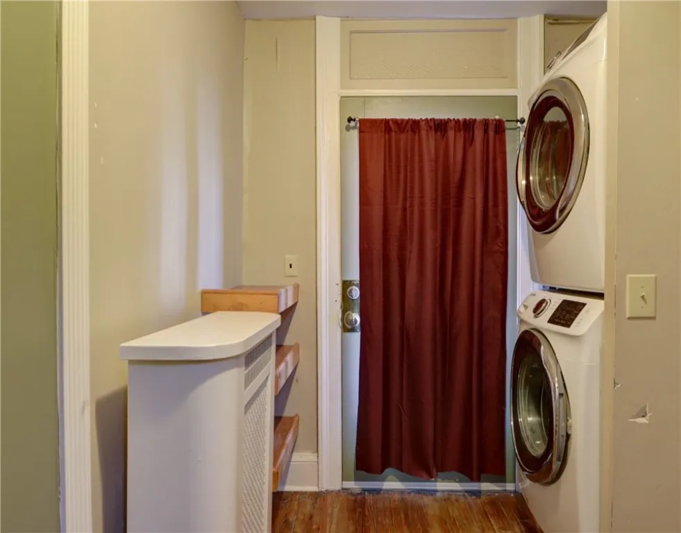 37 Exchange Street, Geneva-city, New York 14456, Geneva City, New York 14456, 3 Bedrooms Bedrooms, 7 Rooms Rooms,2 BathroomsBathrooms,Residential,Closed,37 Exchange Street, Geneva-city, New York 14456,R1592501