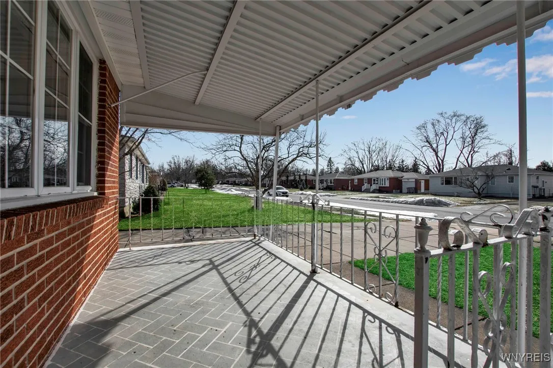 125 Shawnee Place, West Seneca, New York 14224, West Seneca, New York 14224, 3 Bedrooms Bedrooms, 6 Rooms Rooms,1 BathroomBathrooms,Residential,Closed,125 Shawnee Place, West Seneca, New York 14224,B1592465