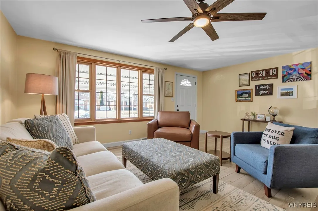125 Shawnee Place, West Seneca, New York 14224, West Seneca, New York 14224, 3 Bedrooms Bedrooms, 6 Rooms Rooms,1 BathroomBathrooms,Residential,Closed,125 Shawnee Place, West Seneca, New York 14224,B1592465
