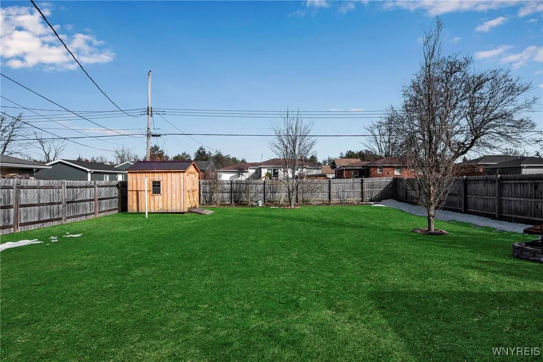 125 Shawnee Place, West Seneca, New York 14224, West Seneca, New York 14224, 3 Bedrooms Bedrooms, 6 Rooms Rooms,1 BathroomBathrooms,Residential,Closed,125 Shawnee Place, West Seneca, New York 14224,B1592465