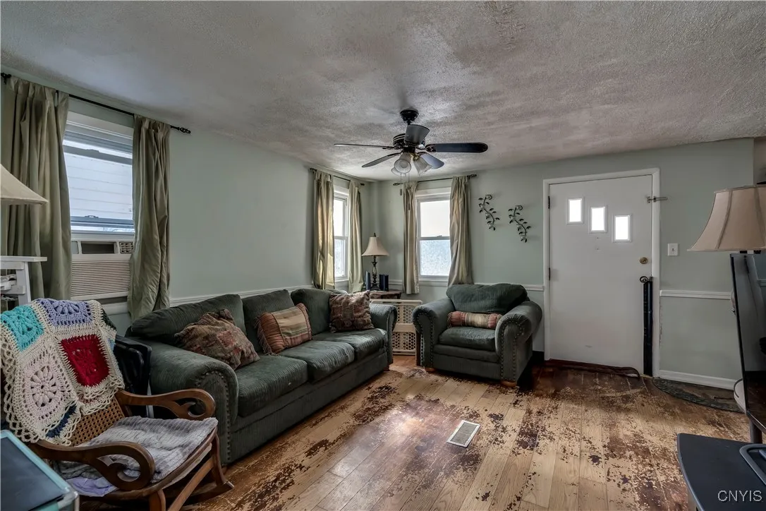 261 West 4th Street South, Fulton, New York 13069, Fulton, New York 13069, 3 Bedrooms Bedrooms, 7 Rooms Rooms,2 BathroomsBathrooms,Residential,Closed,261 West 4th Street South, Fulton, New York 13069,0,S1592654