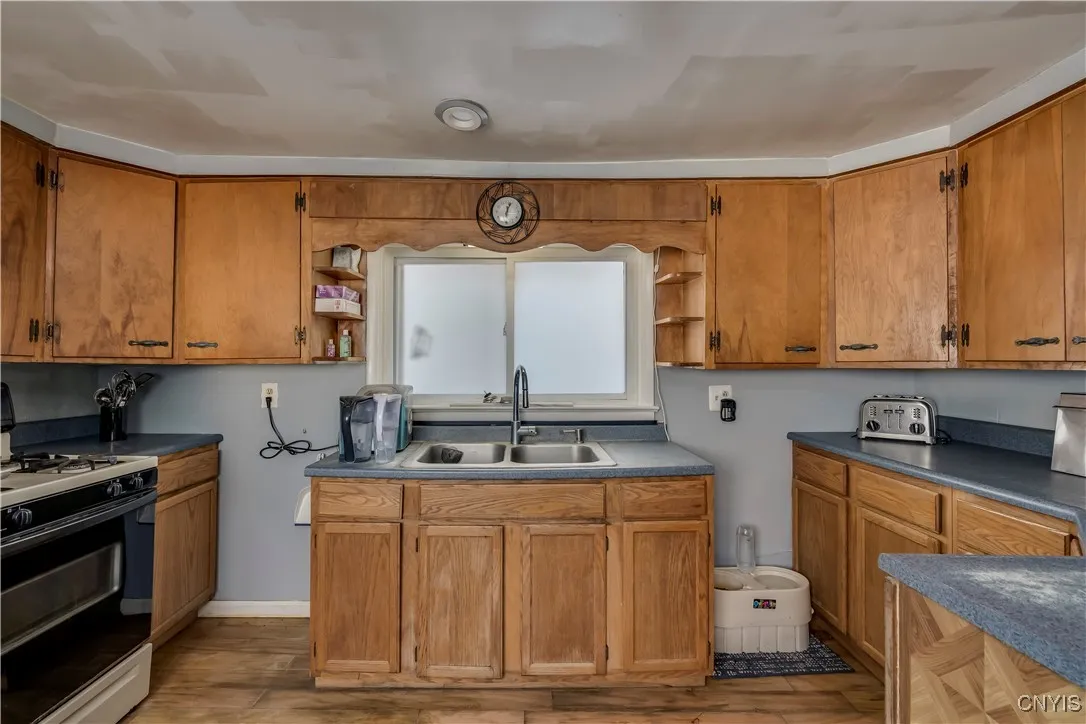261 West 4th Street South, Fulton, New York 13069, Fulton, New York 13069, 3 Bedrooms Bedrooms, 7 Rooms Rooms,2 BathroomsBathrooms,Residential,Closed,261 West 4th Street South, Fulton, New York 13069,0,S1592654