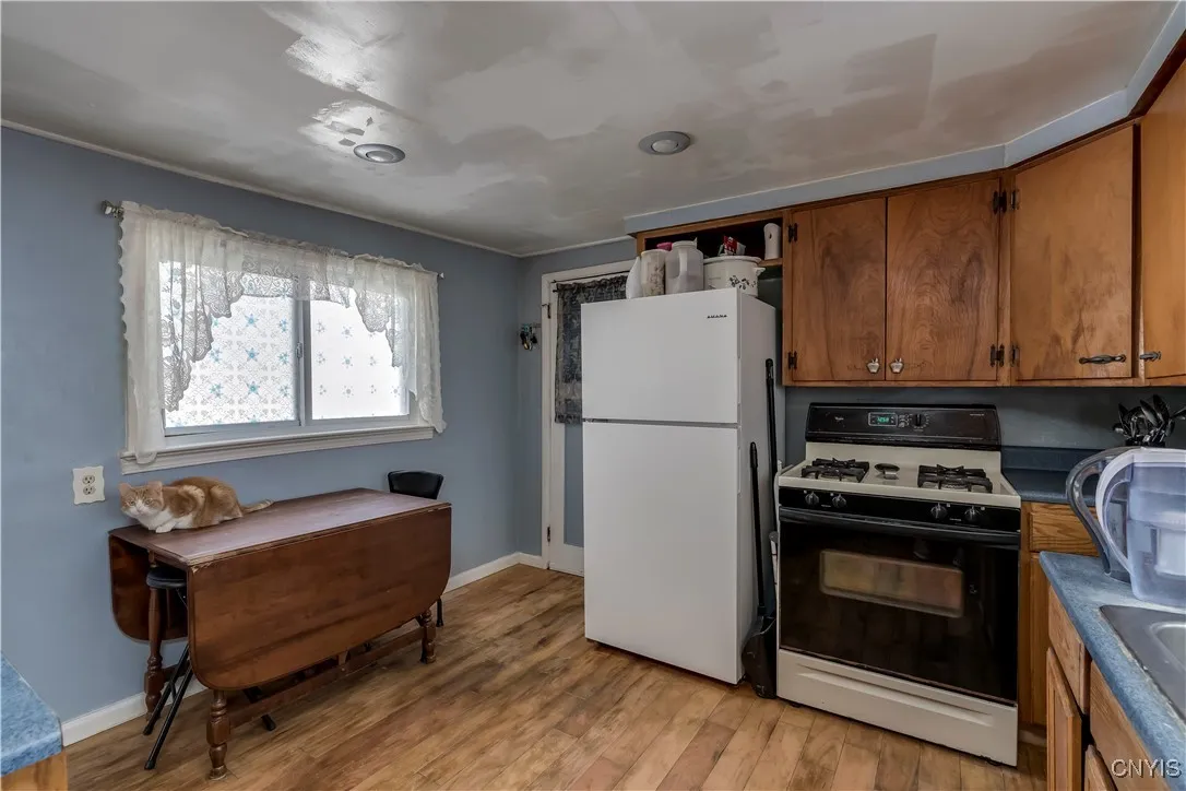 261 West 4th Street South, Fulton, New York 13069, Fulton, New York 13069, 3 Bedrooms Bedrooms, 7 Rooms Rooms,2 BathroomsBathrooms,Residential,Closed,261 West 4th Street South, Fulton, New York 13069,0,S1592654