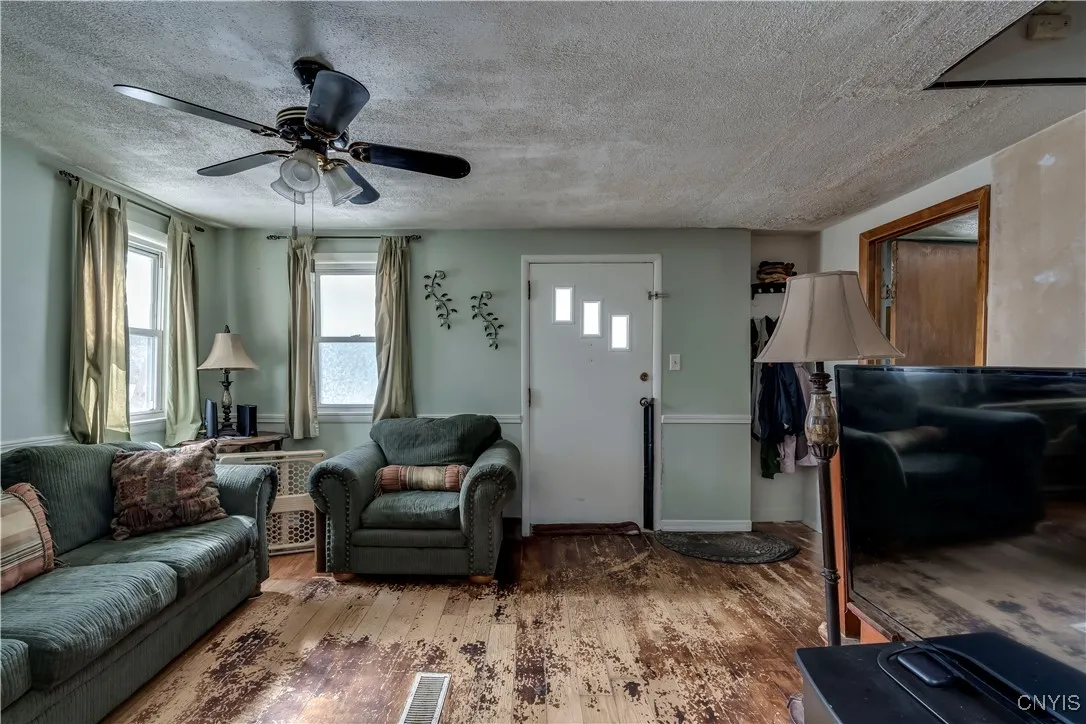 261 West 4th Street South, Fulton, New York 13069, Fulton, New York 13069, 3 Bedrooms Bedrooms, 7 Rooms Rooms,2 BathroomsBathrooms,Residential,Closed,261 West 4th Street South, Fulton, New York 13069,0,S1592654