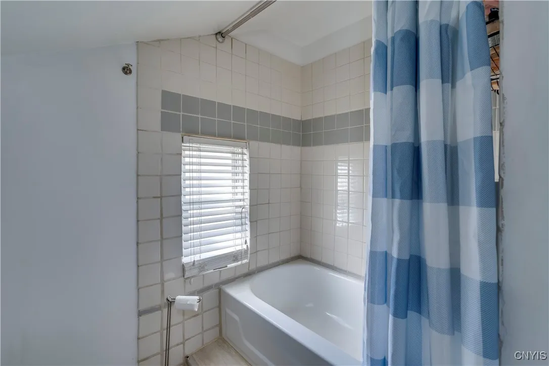 261 West 4th Street South, Fulton, New York 13069, Fulton, New York 13069, 3 Bedrooms Bedrooms, 7 Rooms Rooms,2 BathroomsBathrooms,Residential,Closed,261 West 4th Street South, Fulton, New York 13069,0,S1592654