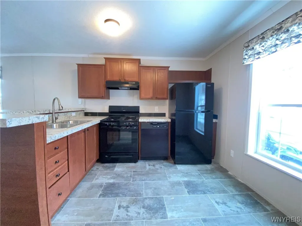 7898 Boston State Road 27, Hamburg, New York 14075, Hamburg, New York 14075, 2 Bedrooms Bedrooms, 5 Rooms Rooms,1 BathroomBathrooms,Residential,For Sale,7898 Boston State Road 27, Hamburg, New York 14075,B1592767