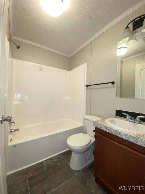 7898 Boston State Road 27, Hamburg, New York 14075, Hamburg, New York 14075, 2 Bedrooms Bedrooms, 5 Rooms Rooms,1 BathroomBathrooms,Residential,For Sale,7898 Boston State Road 27, Hamburg, New York 14075,B1592767