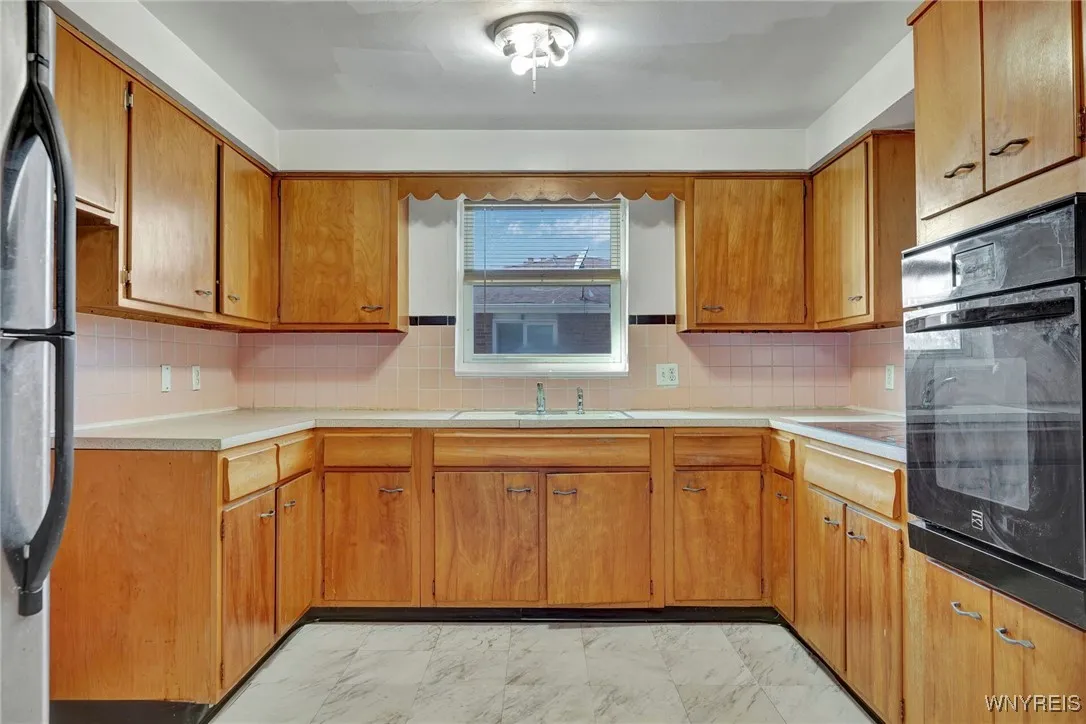 626 Kenmore Avenue Avenue, Buffalo, New York 14216, Buffalo, New York 14216, 8 Bedrooms Bedrooms, ,4 BathroomsBathrooms,Residential,Closed,626 Kenmore Avenue Avenue, Buffalo, New York 14216,0,B1591755