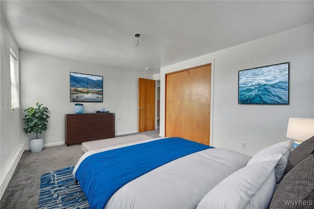 unit#4 BR staged