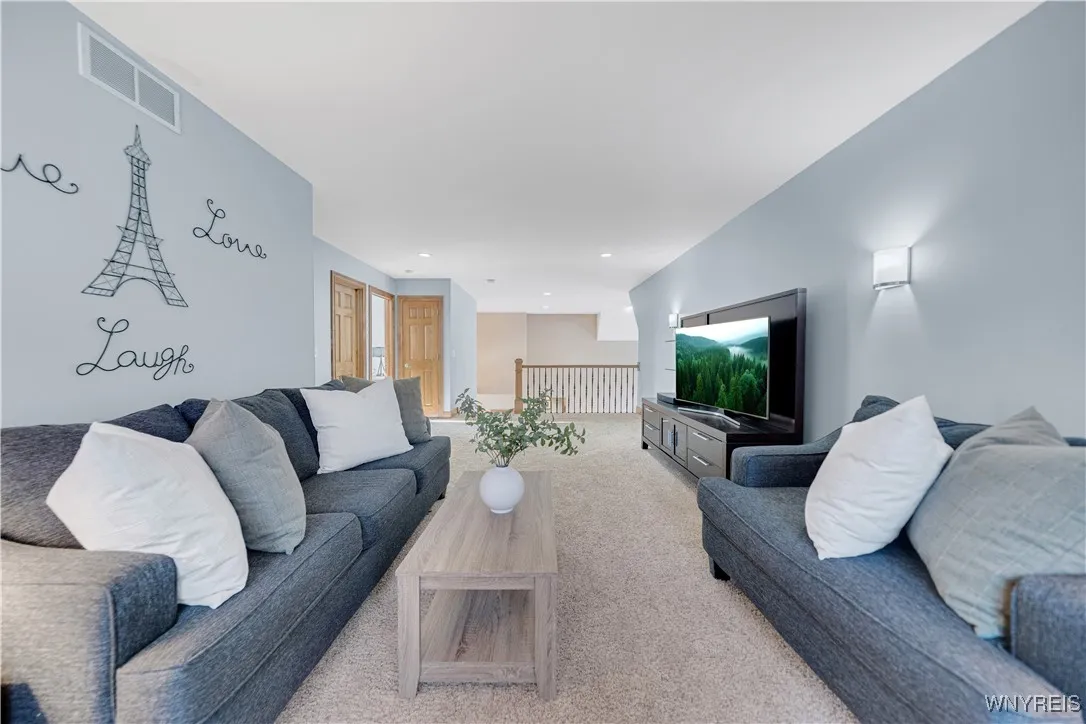 6 Woodthrush Trail, Orchard Park, New York 14127, Orchard Park, New York 14127, 4 Bedrooms Bedrooms, 13 Rooms Rooms,3 BathroomsBathrooms,Residential,Closed,6 Woodthrush Trail, Orchard Park, New York 14127,0,B1592201