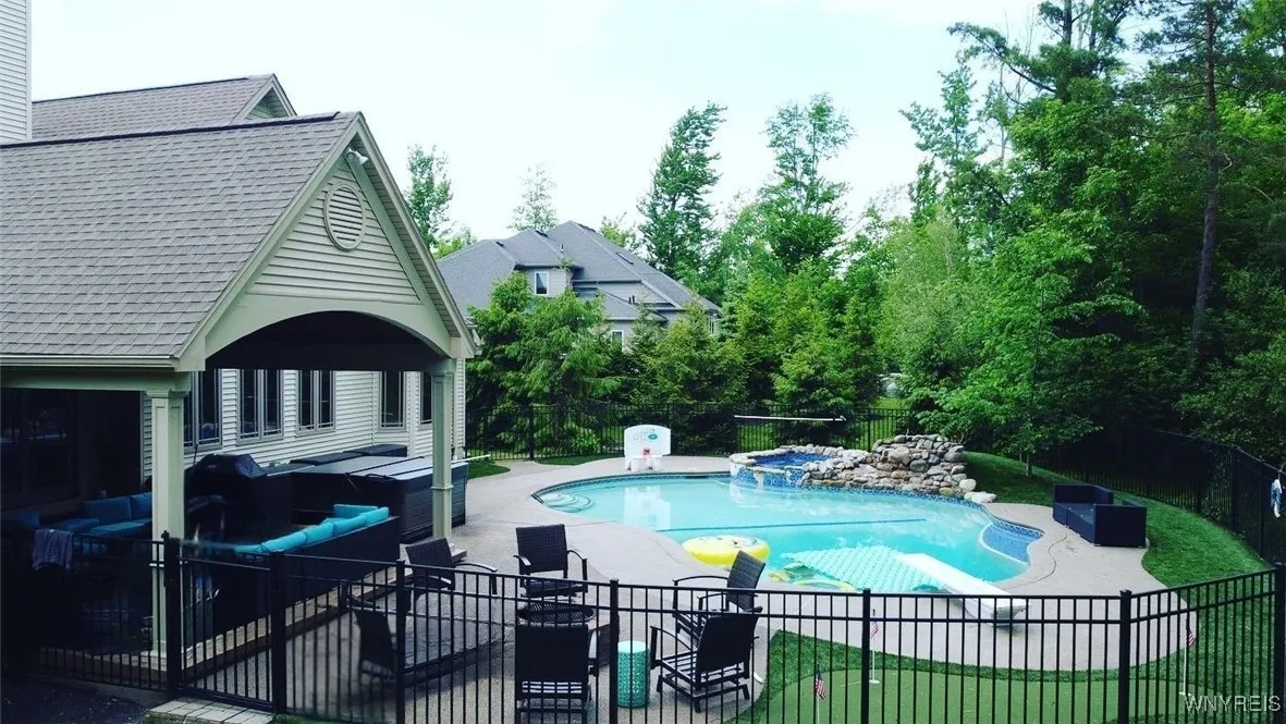 6 Woodthrush Trail, Orchard Park, New York 14127, Orchard Park, New York 14127, 4 Bedrooms Bedrooms, 13 Rooms Rooms,3 BathroomsBathrooms,Residential,Closed,6 Woodthrush Trail, Orchard Park, New York 14127,0,B1592201