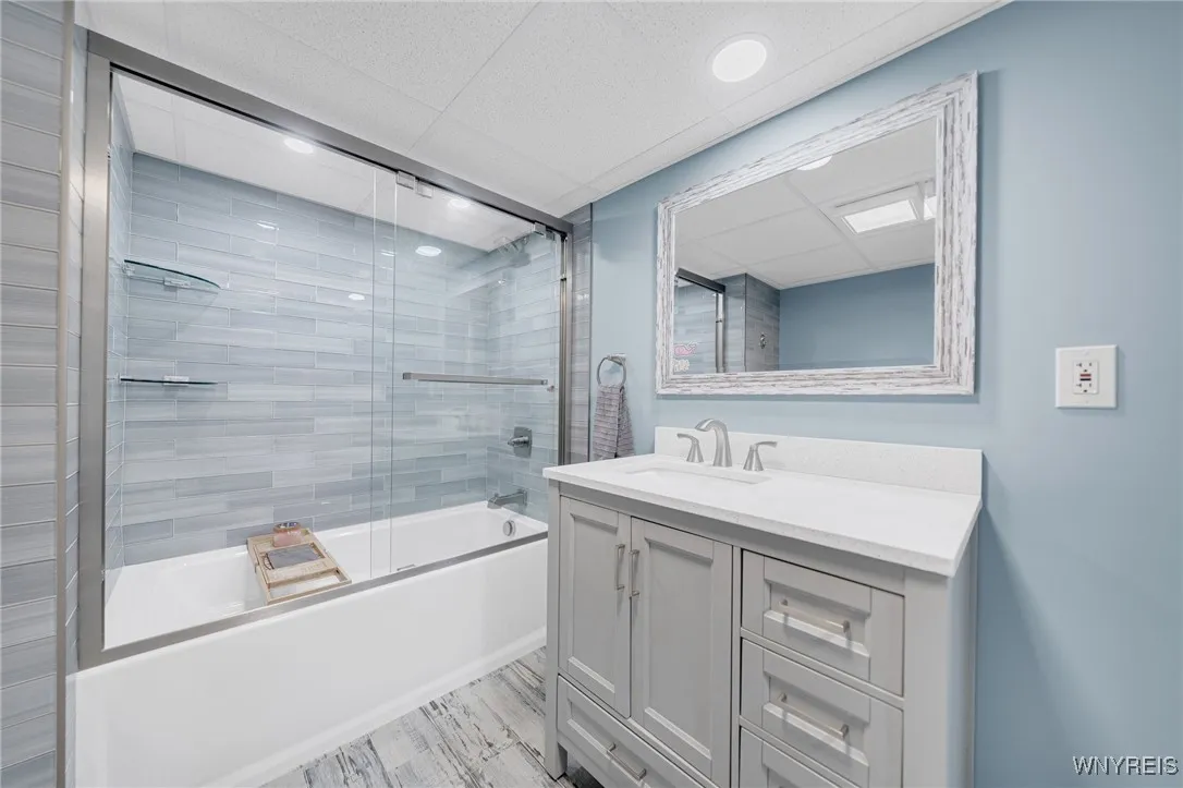 6 Woodthrush Trail, Orchard Park, New York 14127, Orchard Park, New York 14127, 4 Bedrooms Bedrooms, 13 Rooms Rooms,3 BathroomsBathrooms,Residential,Closed,6 Woodthrush Trail, Orchard Park, New York 14127,0,B1592201