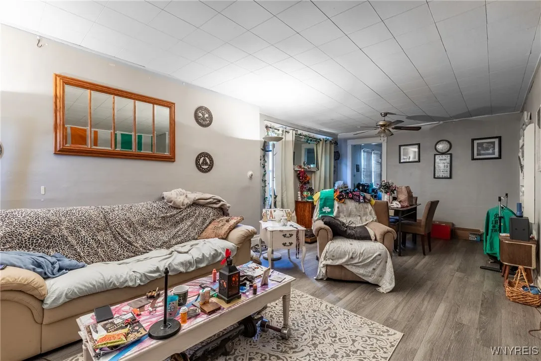 39 Trowbridge Street, Buffalo, New York 14220, Buffalo, New York 14220, 4 Bedrooms Bedrooms, ,2 BathroomsBathrooms,Residential,Closed,39 Trowbridge Street, Buffalo, New York 14220,0,B1592871