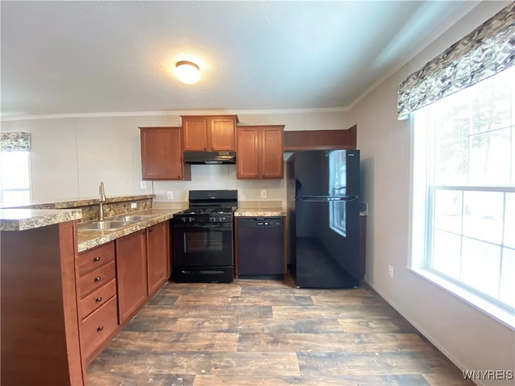 7898 Boston State Road 28, Hamburg, New York 14075, Hamburg, New York 14075, 2 Bedrooms Bedrooms, 5 Rooms Rooms,1 BathroomBathrooms,Residential,For Sale,7898 Boston State Road 28, Hamburg, New York 14075,B1592929