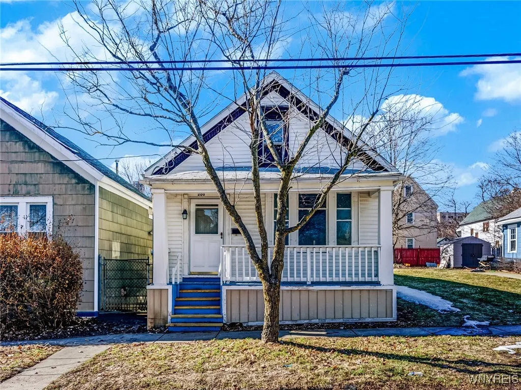 200 Locust Street, Buffalo, New York 14204, Buffalo, New York 14204, 3 Bedrooms Bedrooms, 6 Rooms Rooms,1 BathroomBathrooms,Residential,Closed,200 Locust Street, Buffalo, New York 14204,0,B1592936