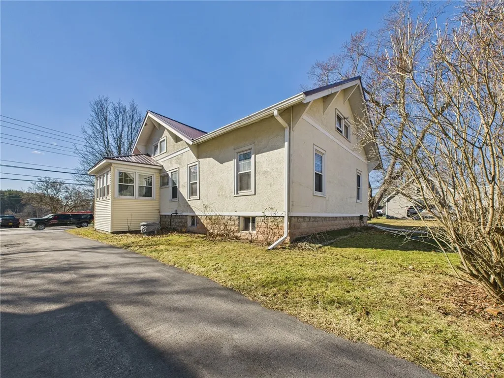 288 Fall Street, Seneca Falls, New York 13148, Seneca Falls, New York 13148, 3 Bedrooms Bedrooms, 8 Rooms Rooms,1 BathroomBathrooms,Residential,Closed,288 Fall Street, Seneca Falls, New York 13148,0,R1592757