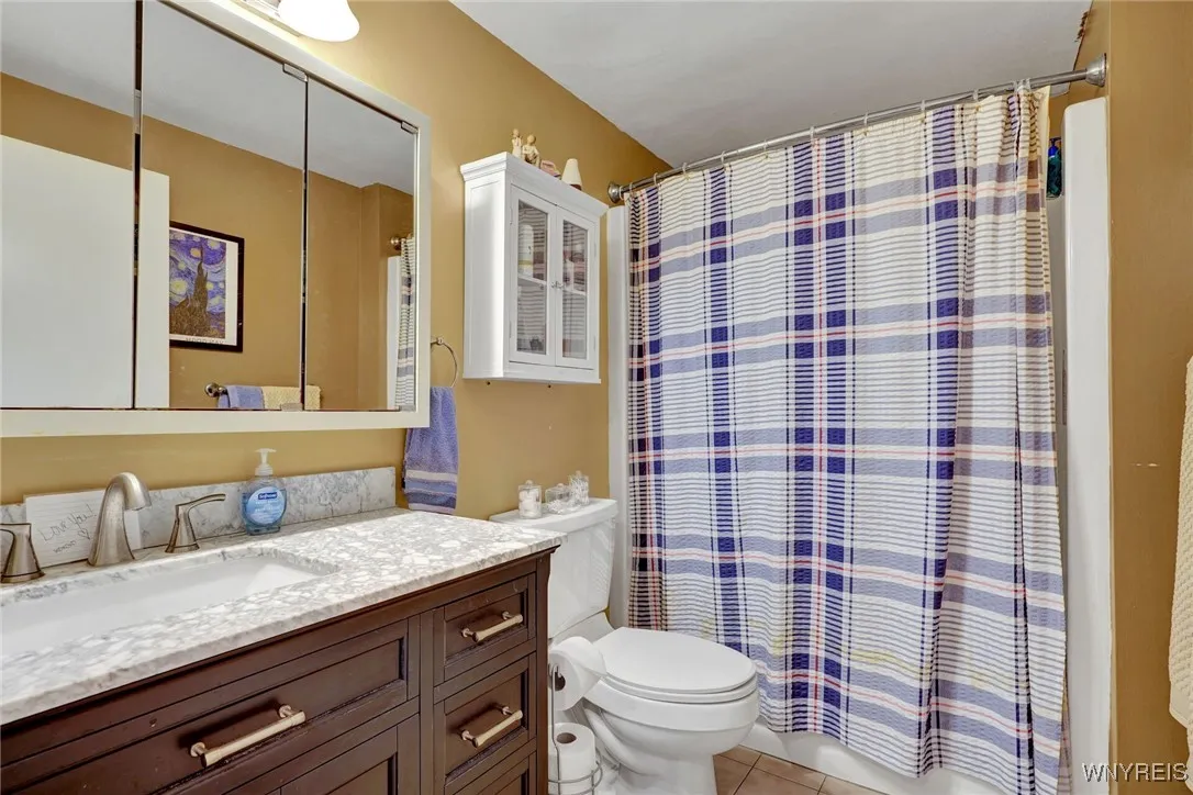 3900 Ridge Lea Road B, Amherst, New York 14228, Amherst, New York 14228, 1 Bedroom Bedrooms, 3 Rooms Rooms,1 BathroomBathrooms,Residential,Closed,3900 Ridge Lea Road B, Amherst, New York 14228,0,B1591938