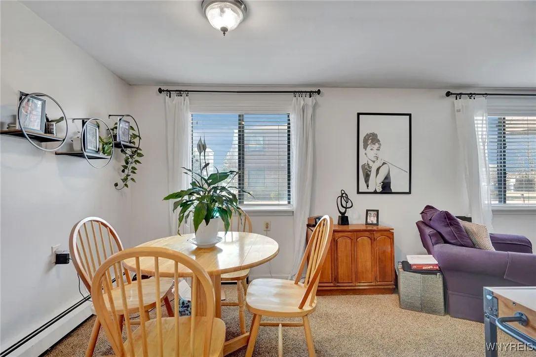 3900 Ridge Lea Road B, Amherst, New York 14228, Amherst, New York 14228, 1 Bedroom Bedrooms, 3 Rooms Rooms,1 BathroomBathrooms,Residential,Closed,3900 Ridge Lea Road B, Amherst, New York 14228,0,B1591938