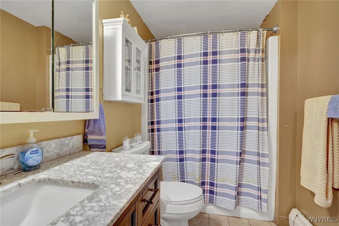 3900 Ridge Lea Road B, Amherst, New York 14228, Amherst, New York 14228, 1 Bedroom Bedrooms, 3 Rooms Rooms,1 BathroomBathrooms,Residential,Closed,3900 Ridge Lea Road B, Amherst, New York 14228,0,B1591938