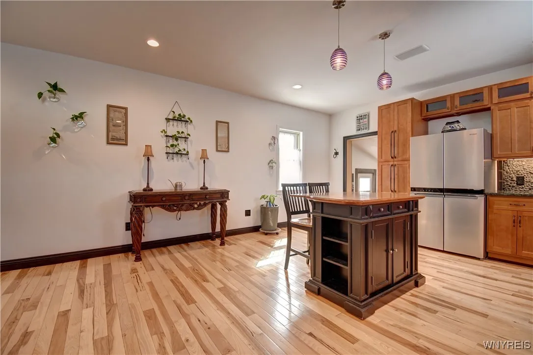 38 18th Street, Buffalo, New York 14213, Buffalo, New York 14213, 3 Bedrooms Bedrooms, 6 Rooms Rooms,2 BathroomsBathrooms,Residential,Closed,38 18th Street, Buffalo, New York 14213,0,B1592318