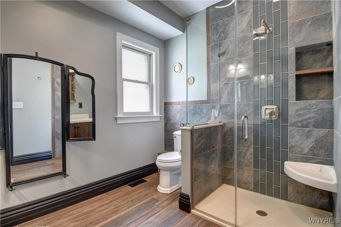 38 18th Street, Buffalo, New York 14213, Buffalo, New York 14213, 3 Bedrooms Bedrooms, 6 Rooms Rooms,2 BathroomsBathrooms,Residential,Closed,38 18th Street, Buffalo, New York 14213,0,B1592318