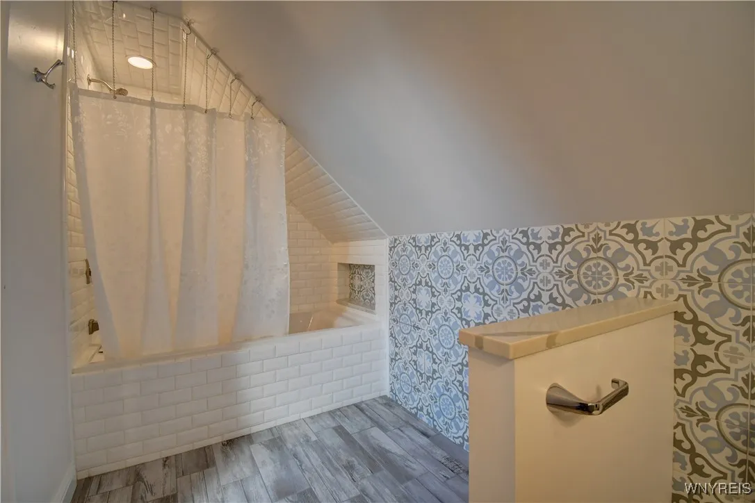 38 18th Street, Buffalo, New York 14213, Buffalo, New York 14213, 3 Bedrooms Bedrooms, 6 Rooms Rooms,2 BathroomsBathrooms,Residential,Closed,38 18th Street, Buffalo, New York 14213,0,B1592318