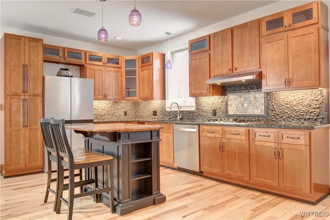 38 18th Street, Buffalo, New York 14213, Buffalo, New York 14213, 3 Bedrooms Bedrooms, 6 Rooms Rooms,2 BathroomsBathrooms,Residential,Closed,38 18th Street, Buffalo, New York 14213,0,B1592318