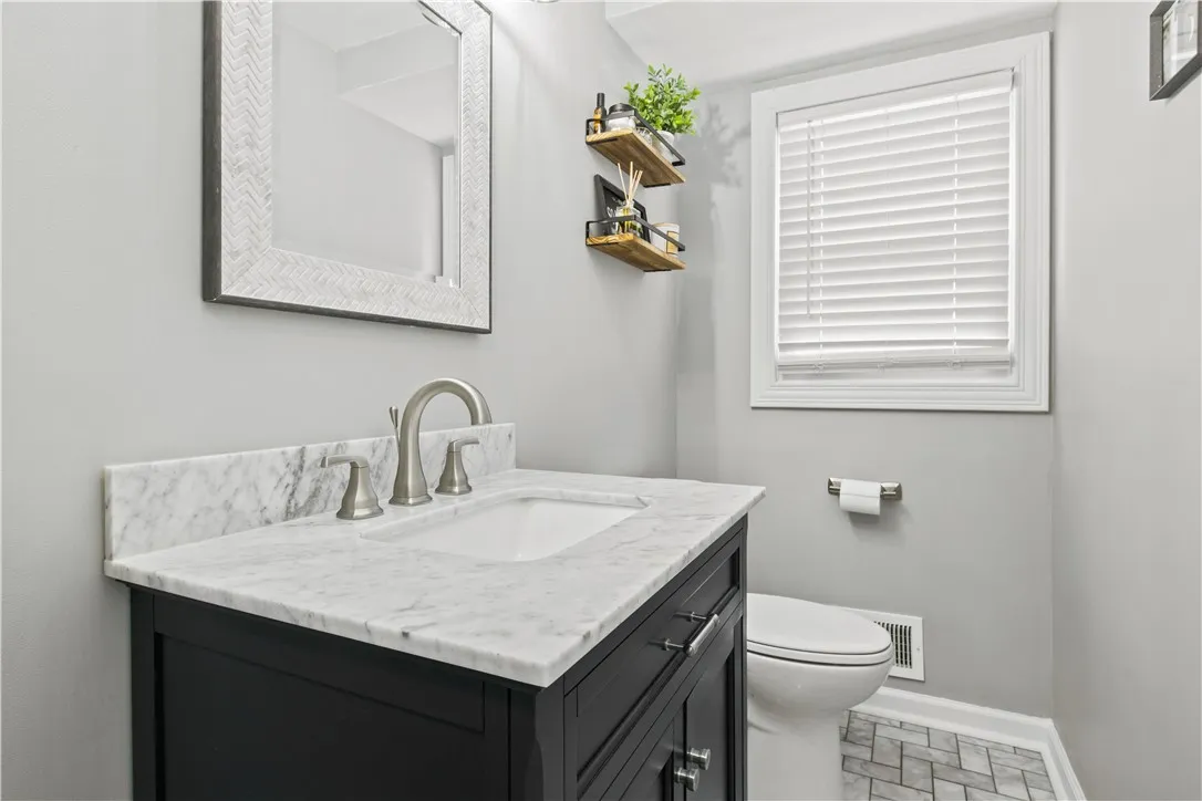 161 Timber Brook Lane, Penfield, New York 14526, Penfield, New York 14526, 3 Bedrooms Bedrooms, 8 Rooms Rooms,2 BathroomsBathrooms,Residential,Closed,161 Timber Brook Lane, Penfield, New York 14526,R1592981