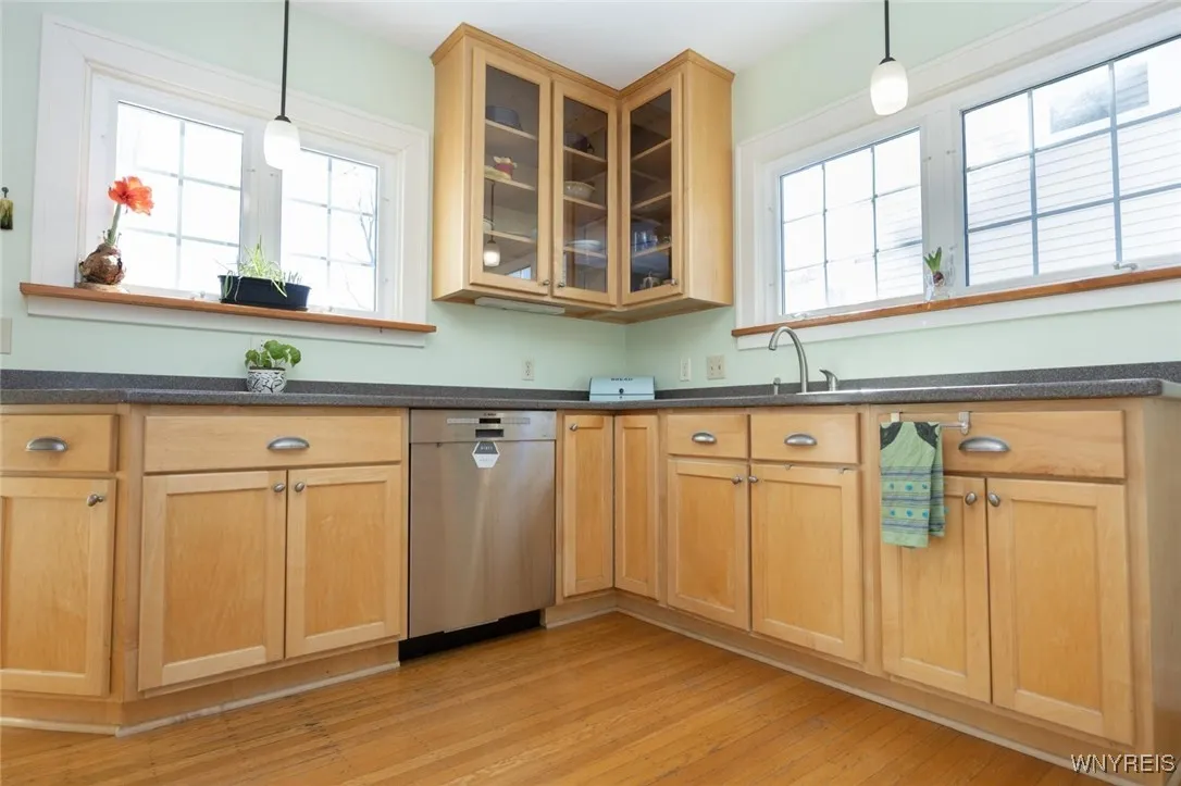 105 Winston Road, Buffalo, New York 14216, Buffalo, New York 14216, 3 Bedrooms Bedrooms, 7 Rooms Rooms,1 BathroomBathrooms,Residential,Closed,105 Winston Road, Buffalo, New York 14216,0,B1593015