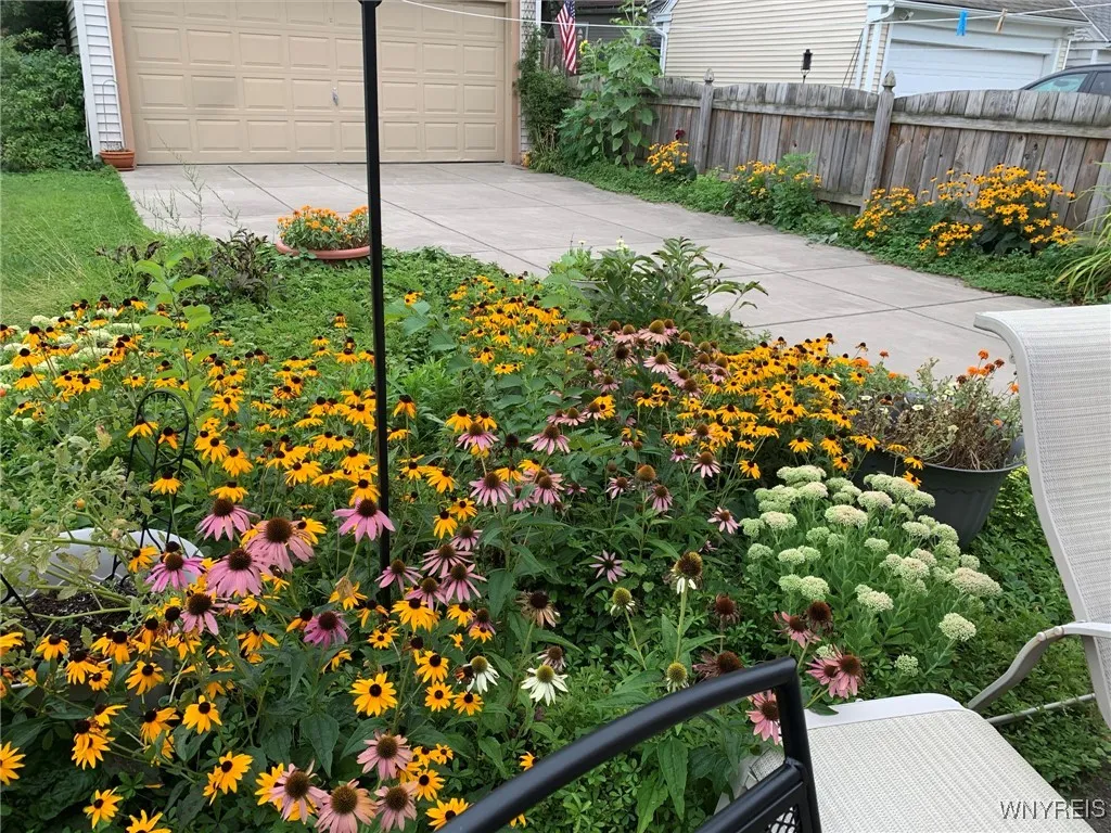 105 Winston Road, Buffalo, New York 14216, Buffalo, New York 14216, 3 Bedrooms Bedrooms, 7 Rooms Rooms,1 BathroomBathrooms,Residential,Closed,105 Winston Road, Buffalo, New York 14216,0,B1593015