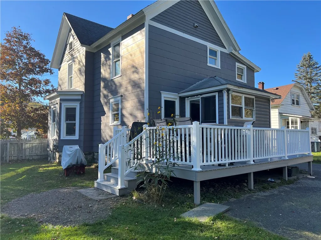 50 Plymouth Street, Norwich-city, New York 13815, Norwich, New York 13815, 3 Bedrooms Bedrooms, 9 Rooms Rooms,1 BathroomBathrooms,Residential,Closed,50 Plymouth Street, Norwich-city, New York 13815,0,R1592780