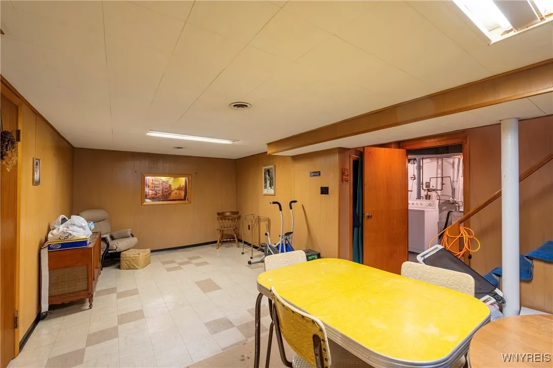 304 Traverse Boulevard, Tonawanda-town, New York 1, Tonawanda, New York 14223, 3 Bedrooms Bedrooms, 6 Rooms Rooms,1 BathroomBathrooms,Residential,Closed,304 Traverse Boulevard, Tonawanda-town, New York 1,0,B1593031