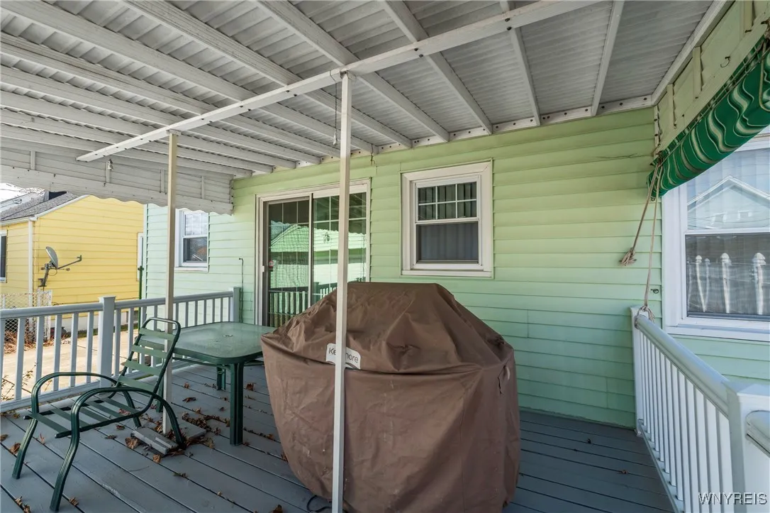 304 Traverse Boulevard, Tonawanda-town, New York 1, Tonawanda, New York 14223, 3 Bedrooms Bedrooms, 6 Rooms Rooms,1 BathroomBathrooms,Residential,Closed,304 Traverse Boulevard, Tonawanda-town, New York 1,0,B1593031