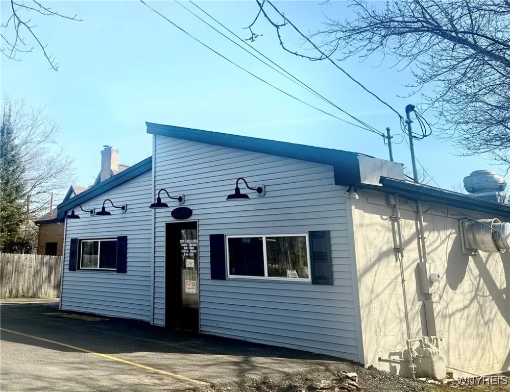 3815 Clinton Street, West Seneca, New York 14224, West Seneca, New York 14224, ,Commercial Sale,For Sale,3815 Clinton Street, West Seneca, New York 14224,B1593157