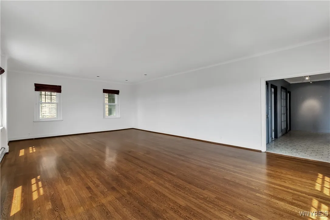 83 Bryant Street 8a, Buffalo, New York 14209, Buffalo, New York 14209, 2 Bedrooms Bedrooms, 5 Rooms Rooms,2 BathroomsBathrooms,Residential,For Sale,83 Bryant Street 8a, Buffalo, New York 14209,B1593230