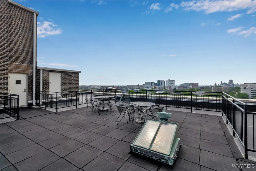 83 Bryant Street 8a, Buffalo, New York 14209, Buffalo, New York 14209, 2 Bedrooms Bedrooms, 5 Rooms Rooms,2 BathroomsBathrooms,Residential,For Sale,83 Bryant Street 8a, Buffalo, New York 14209,B1593230