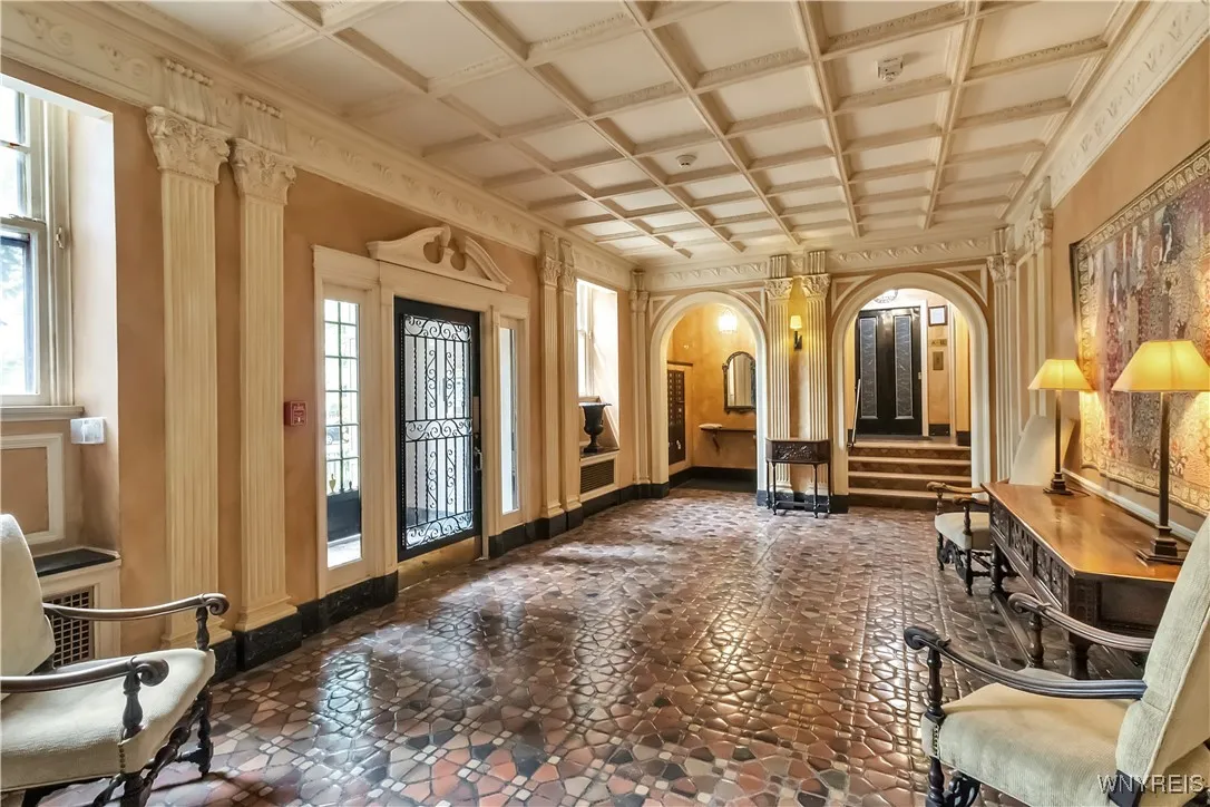 83 Bryant Street 8a, Buffalo, New York 14209, Buffalo, New York 14209, 2 Bedrooms Bedrooms, 5 Rooms Rooms,2 BathroomsBathrooms,Residential,For Sale,83 Bryant Street 8a, Buffalo, New York 14209,B1593230