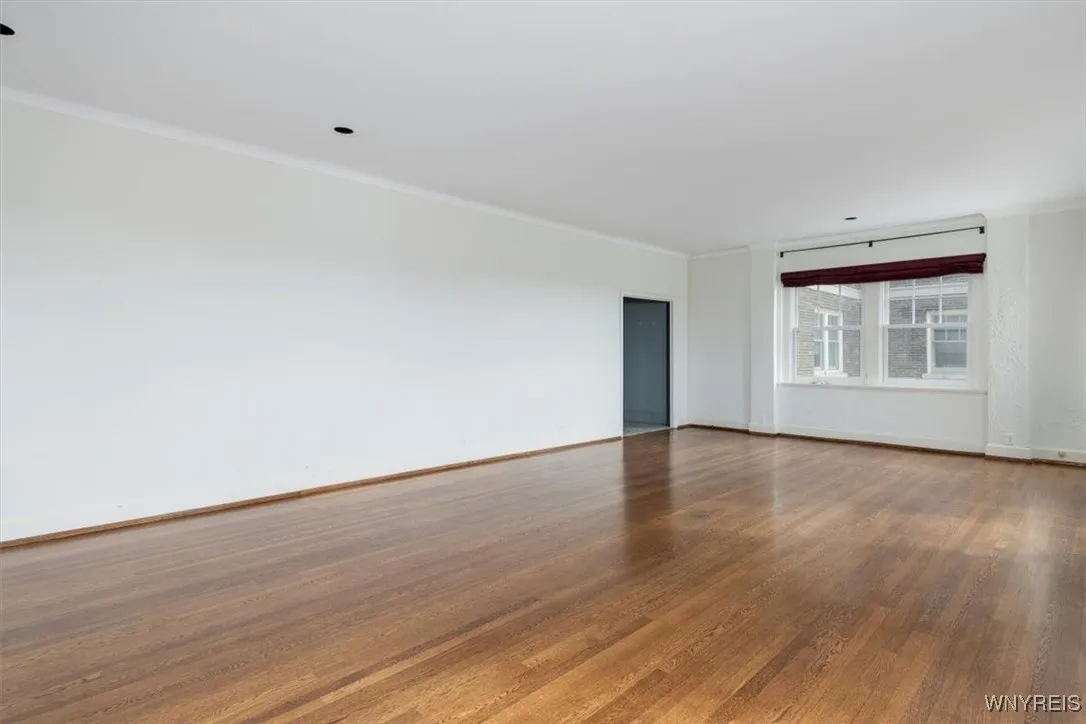 83 Bryant Street 8a, Buffalo, New York 14209, Buffalo, New York 14209, 2 Bedrooms Bedrooms, 5 Rooms Rooms,2 BathroomsBathrooms,Residential,For Sale,83 Bryant Street 8a, Buffalo, New York 14209,B1593230