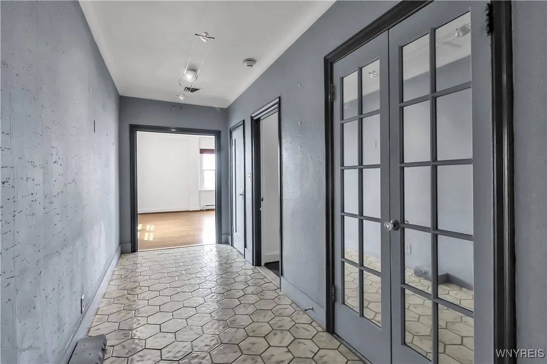 83 Bryant Street 8a, Buffalo, New York 14209, Buffalo, New York 14209, 2 Bedrooms Bedrooms, 5 Rooms Rooms,2 BathroomsBathrooms,Residential,For Sale,83 Bryant Street 8a, Buffalo, New York 14209,B1593230