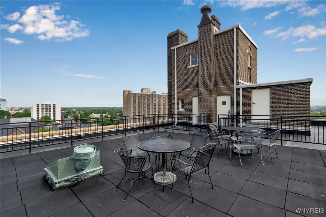 83 Bryant Street 8a, Buffalo, New York 14209, Buffalo, New York 14209, 2 Bedrooms Bedrooms, 5 Rooms Rooms,2 BathroomsBathrooms,Residential,For Sale,83 Bryant Street 8a, Buffalo, New York 14209,B1593230