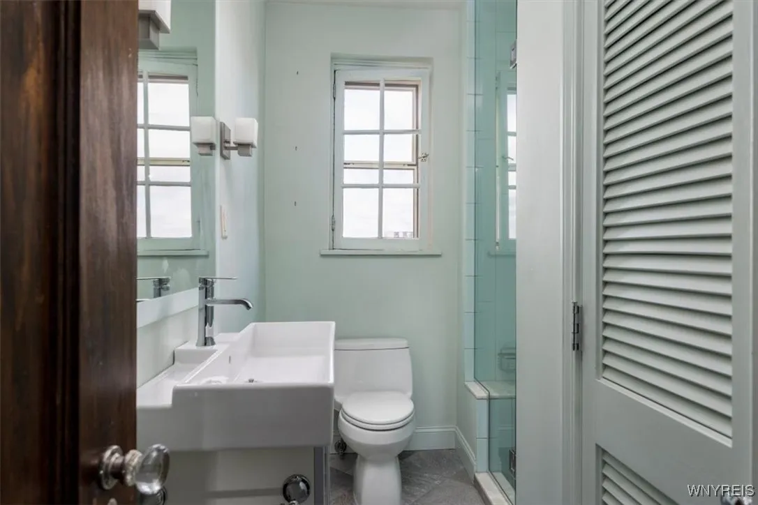 83 Bryant Street 8a, Buffalo, New York 14209, Buffalo, New York 14209, 2 Bedrooms Bedrooms, 5 Rooms Rooms,2 BathroomsBathrooms,Residential,For Sale,83 Bryant Street 8a, Buffalo, New York 14209,B1593230