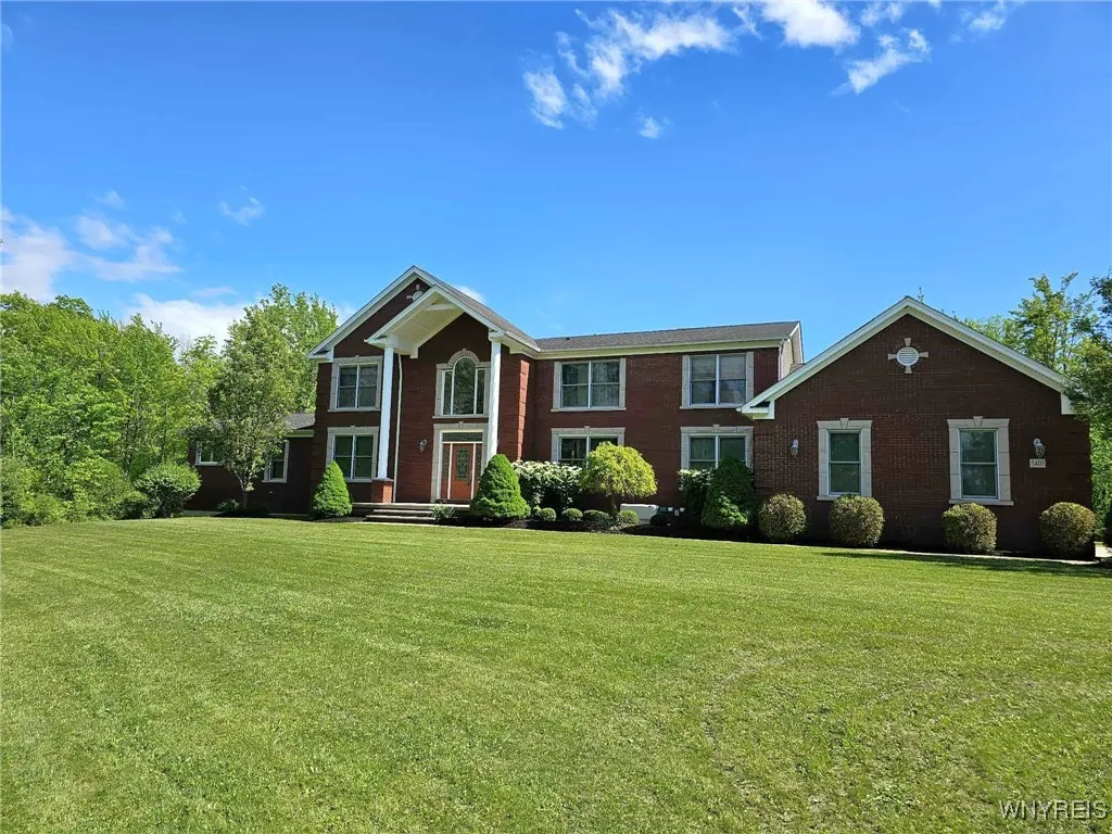 5403 Armor Duells Road, Orchard Park, New York 141, Orchard Park, New York 14127, 3 Bedrooms Bedrooms, 10 Rooms Rooms,2 BathroomsBathrooms,Residential,Closed,5403 Armor Duells Road, Orchard Park, New York 141,B1592983