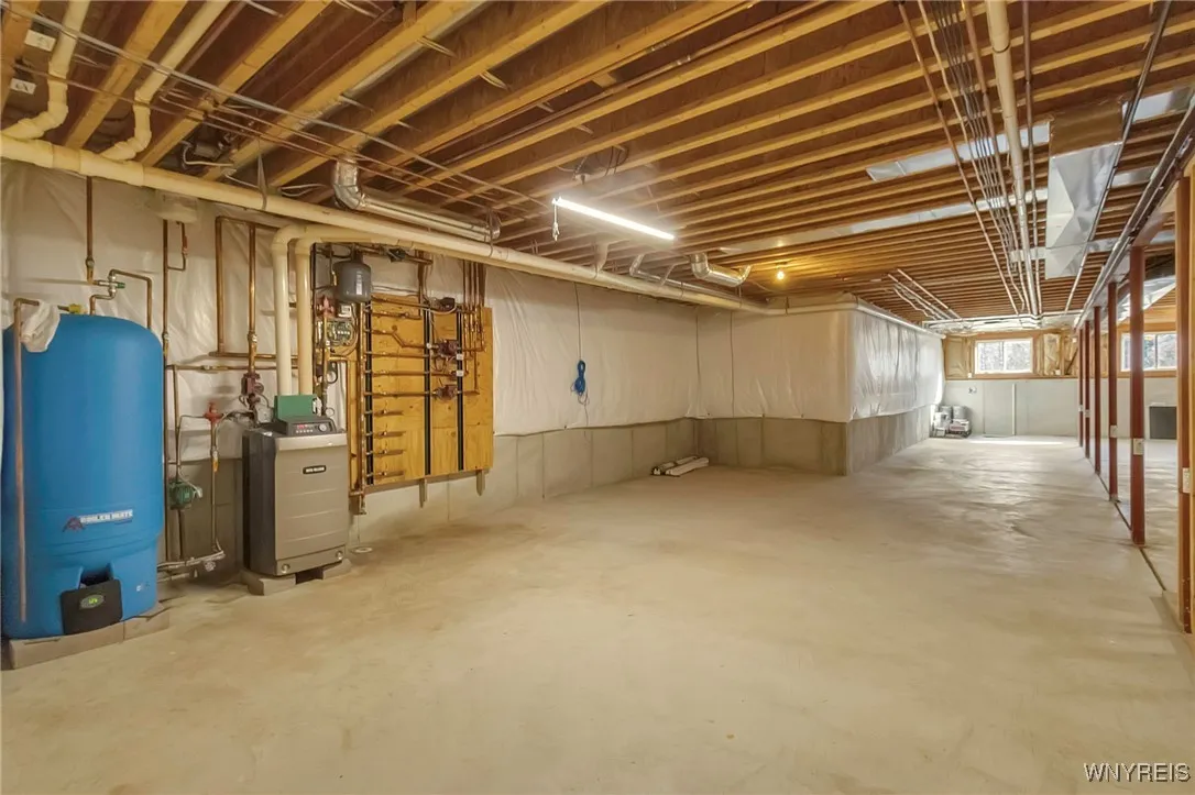 5403 Armor Duells Road, Orchard Park, New York 141, Orchard Park, New York 14127, 3 Bedrooms Bedrooms, 10 Rooms Rooms,2 BathroomsBathrooms,Residential,Closed,5403 Armor Duells Road, Orchard Park, New York 141,B1592983