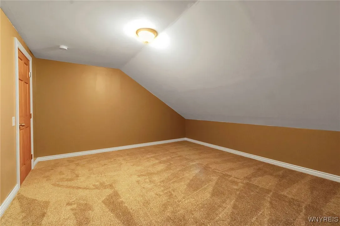 5403 Armor Duells Road, Orchard Park, New York 141, Orchard Park, New York 14127, 3 Bedrooms Bedrooms, 10 Rooms Rooms,2 BathroomsBathrooms,Residential,Closed,5403 Armor Duells Road, Orchard Park, New York 141,B1592983