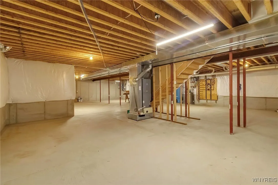 5403 Armor Duells Road, Orchard Park, New York 141, Orchard Park, New York 14127, 3 Bedrooms Bedrooms, 10 Rooms Rooms,2 BathroomsBathrooms,Residential,Closed,5403 Armor Duells Road, Orchard Park, New York 141,B1592983