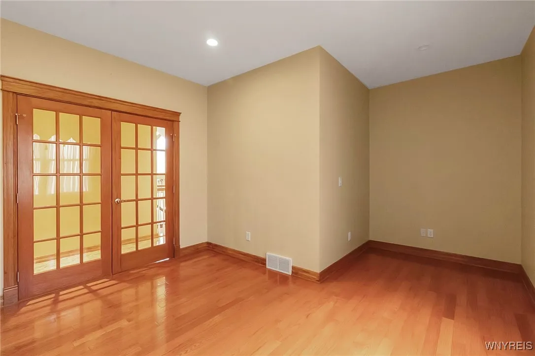 5403 Armor Duells Road, Orchard Park, New York 141, Orchard Park, New York 14127, 3 Bedrooms Bedrooms, 10 Rooms Rooms,2 BathroomsBathrooms,Residential,Closed,5403 Armor Duells Road, Orchard Park, New York 141,B1592983