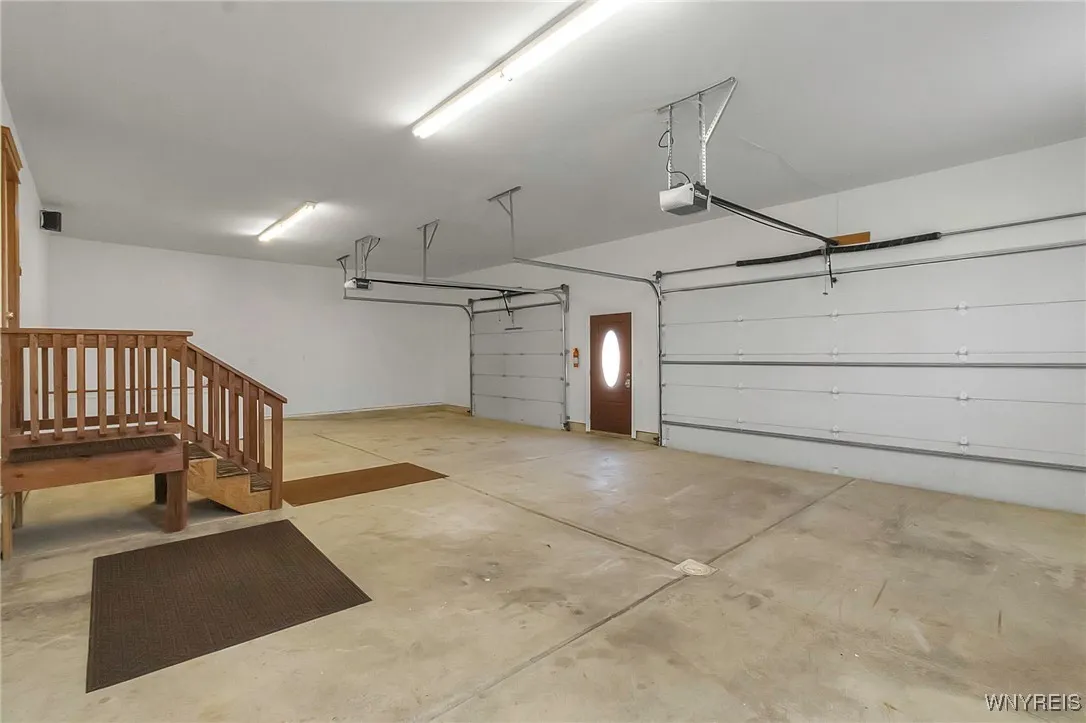 5403 Armor Duells Road, Orchard Park, New York 141, Orchard Park, New York 14127, 3 Bedrooms Bedrooms, 10 Rooms Rooms,2 BathroomsBathrooms,Residential,Closed,5403 Armor Duells Road, Orchard Park, New York 141,B1592983