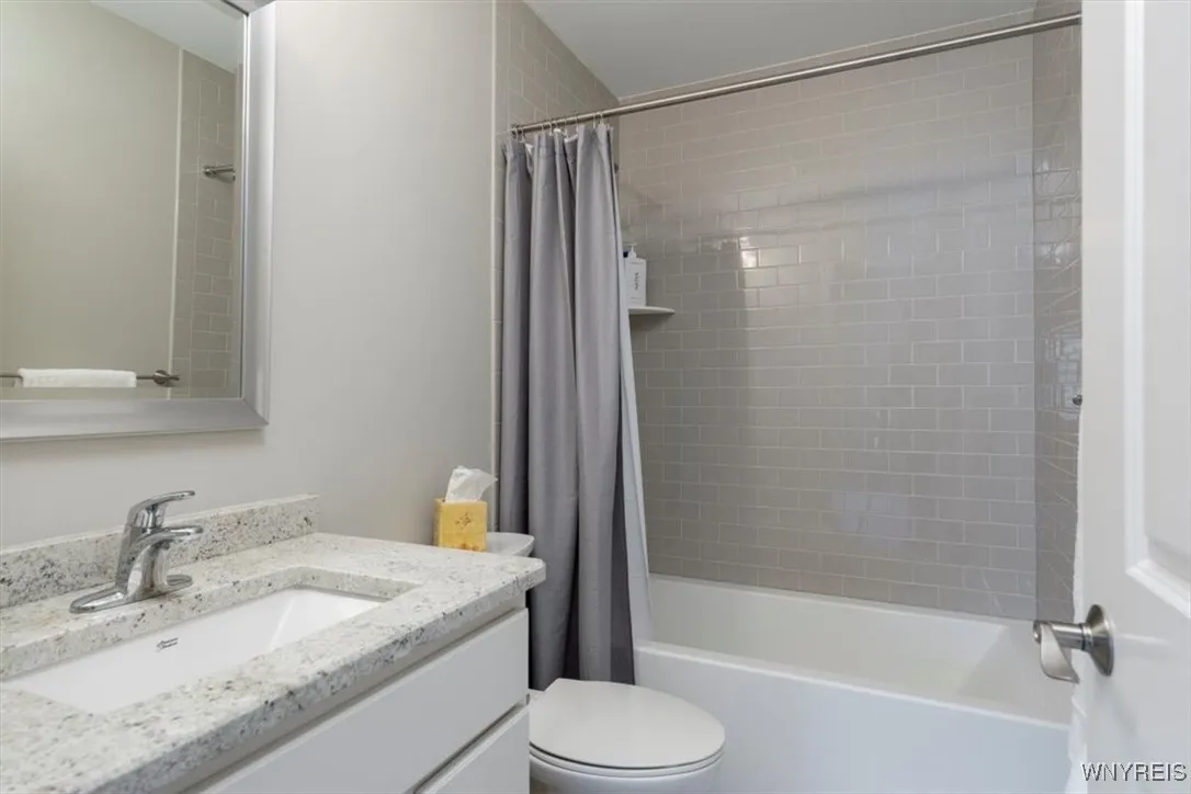 16 Aurora Mills Drive, Aurora, New York 14052, Aurora, New York 14052, 3 Bedrooms Bedrooms, 7 Rooms Rooms,2 BathroomsBathrooms,Residential,Closed,16 Aurora Mills Drive, Aurora, New York 14052,0,B1593213
