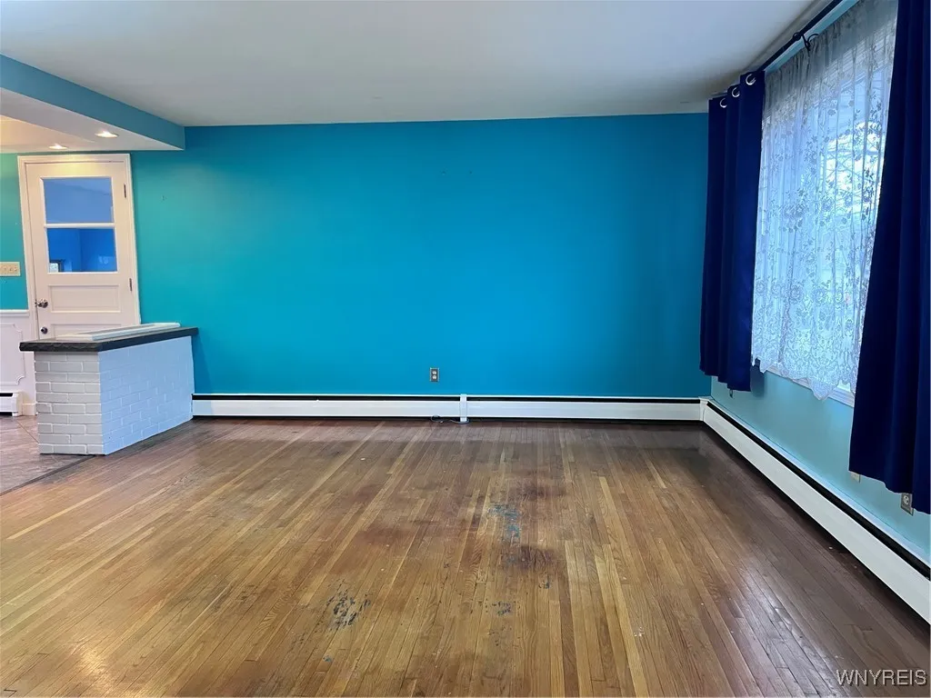 The Large Living Room will accommodate larger furniture pieces.