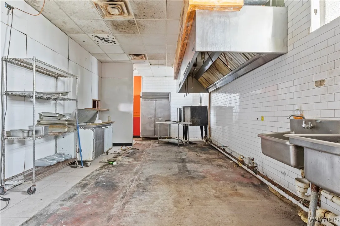 219 West Ferry, Buffalo, New York 14213, Buffalo, New York 14213, ,Commercial Sale,For Sale,219 West Ferry, Buffalo, New York 14213,B1593335